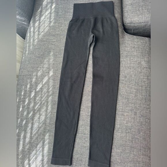 Aerie High-Waisted Black Ribbed Leggings Size XS - Picture 5 of 6
